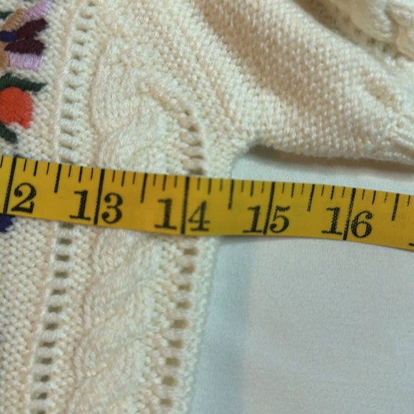 Alice + Olivia Darren Embroidered Puff Sleeve Sweater Size XS - Picture 7 of 10